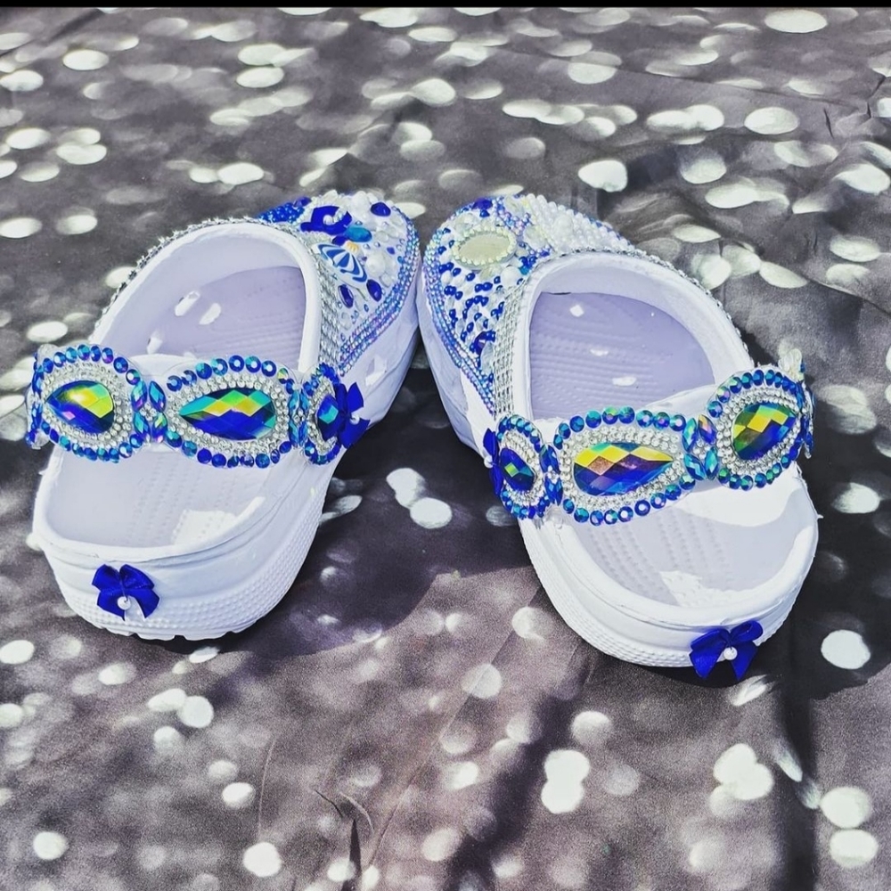 Generic Brand Custom Crocs - Picture 2 of 3